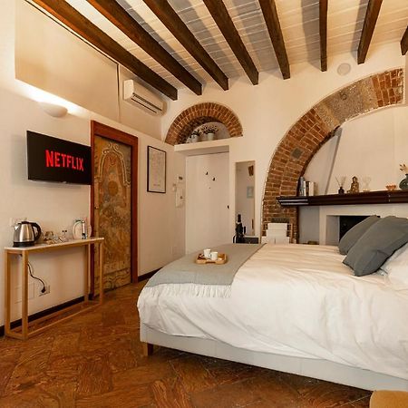 Cozy House In Naviglio Grande - Homy Apartments Milano Exteriör bild